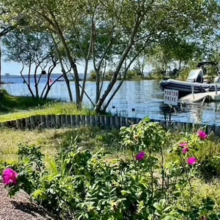 Chuck Location
